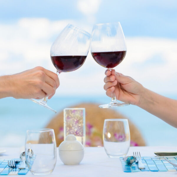 Food and wine on the beach